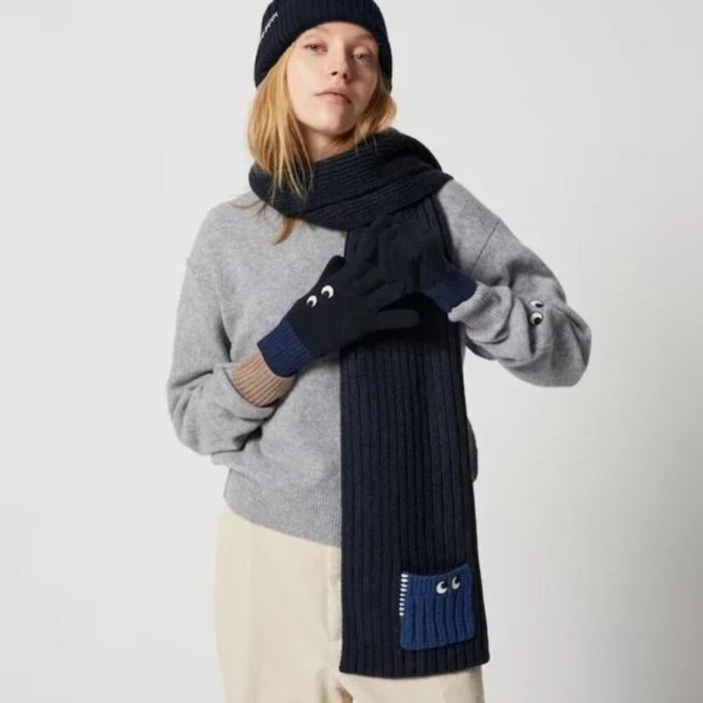 Anya Hindmarch x Uniqlo Color: Navy  Measurements: SCARF ONLY